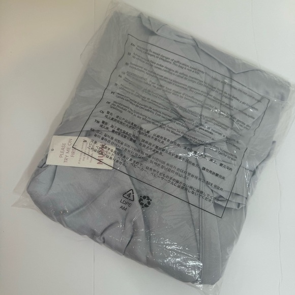 NWT Show Me Your MuMu Samantha Ruffle Wrap Satin Dress 1X - Picture 4 of 4